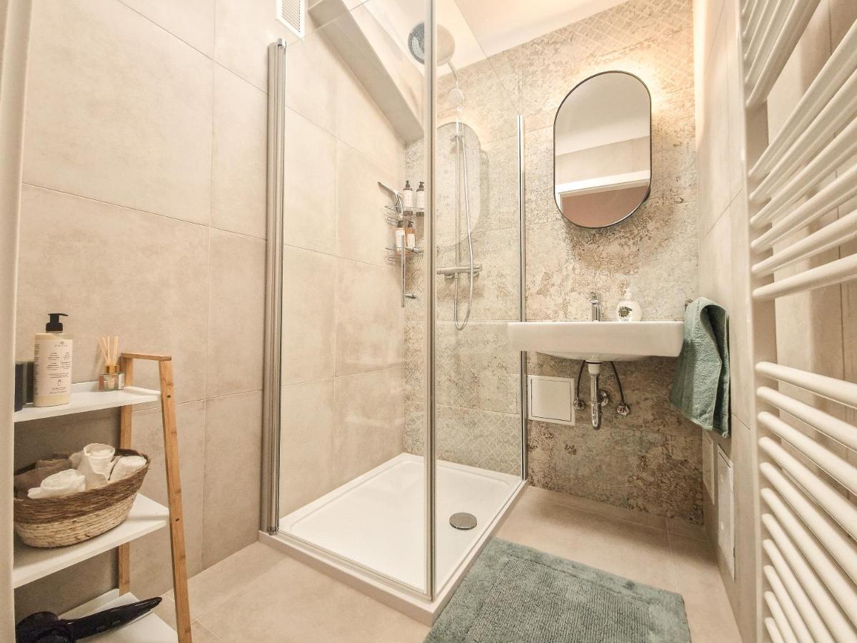 Feelhome - Design Apartment - Kitchen - Kingbed - Smart Tv Вена Экстерьер фото